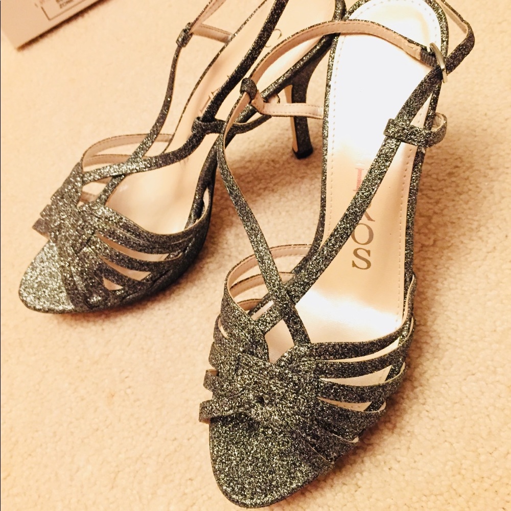 Brand new Caparros gray glitter SZ 8